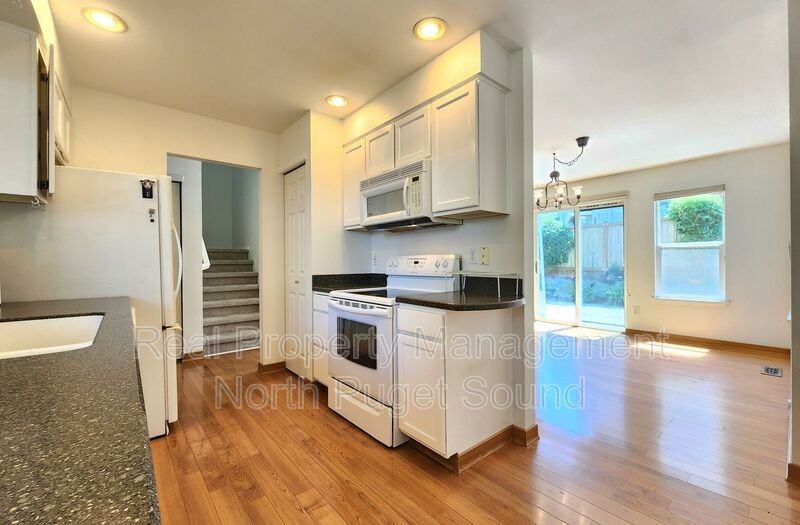 1318 57th St Sw #B - Photo 6 of 23