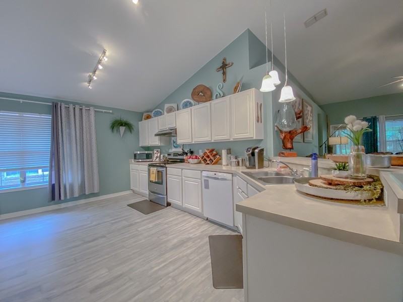 115 Secret Harbor Dr - Photo 4 of 35