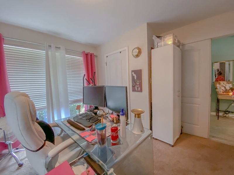 115 Secret Harbor Dr - Photo 7 of 35