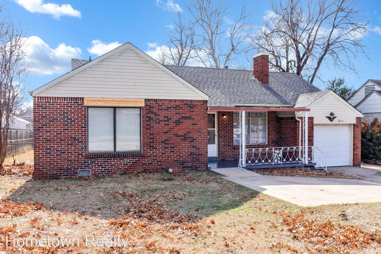 3016 E 21st St - Photo 2 of 13