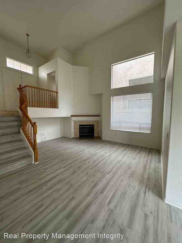 1253 Mira Valle St - Photo 3 of 18
