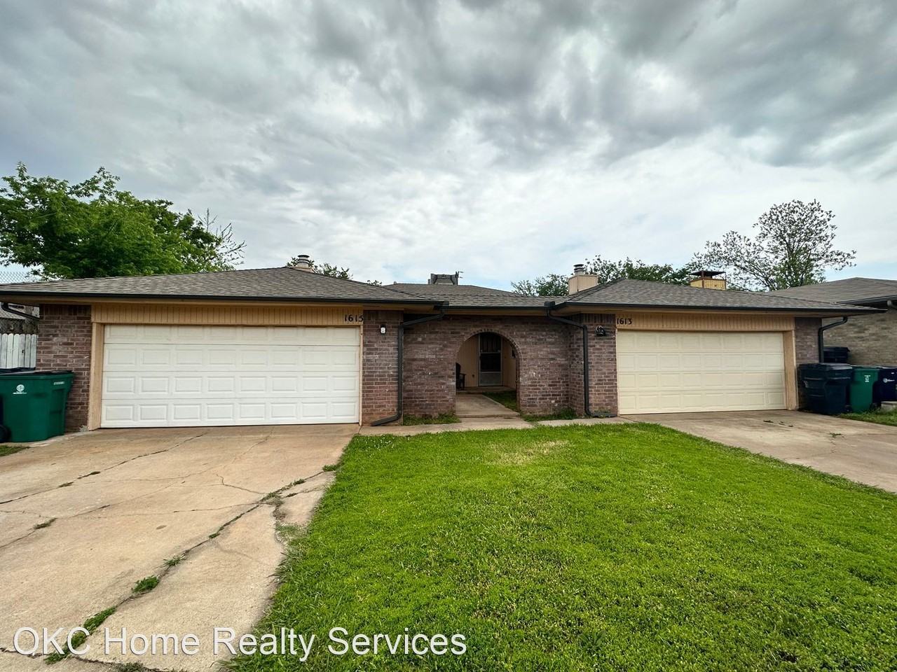 1615 Nw 46th St - Photo 2 of 29