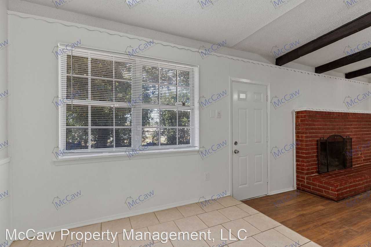 5012 Saint Lawrence Rd - Photo 3 of 19