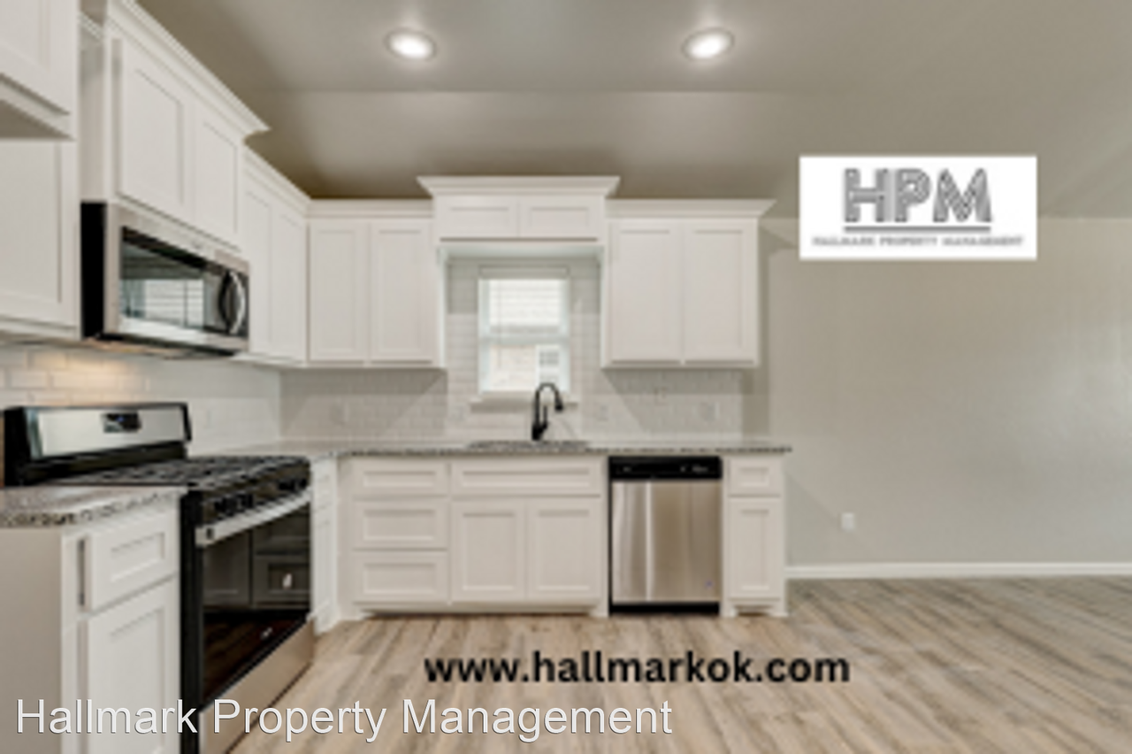 718 League Cir - Photo 2 of 2