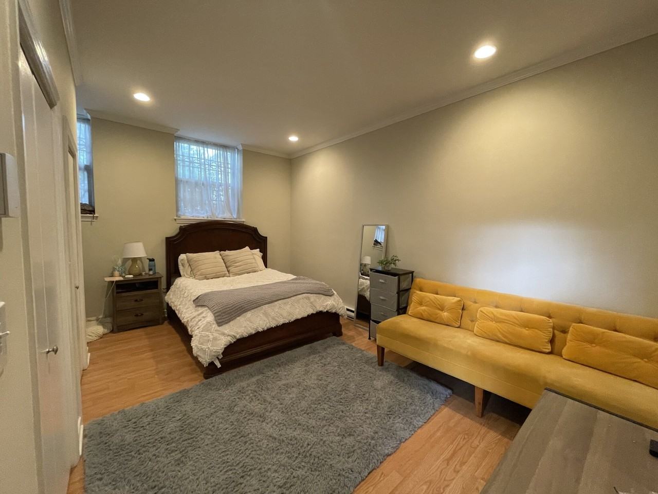743 E 4th St #103 - Photo 6 of 11