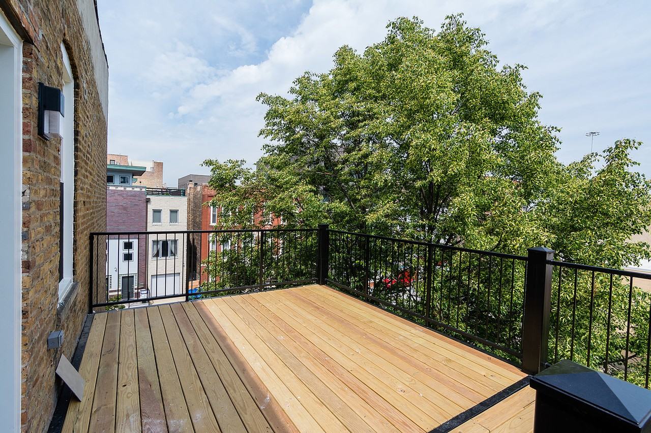 449 N Carpenter St #3F - Photo 4 of 7