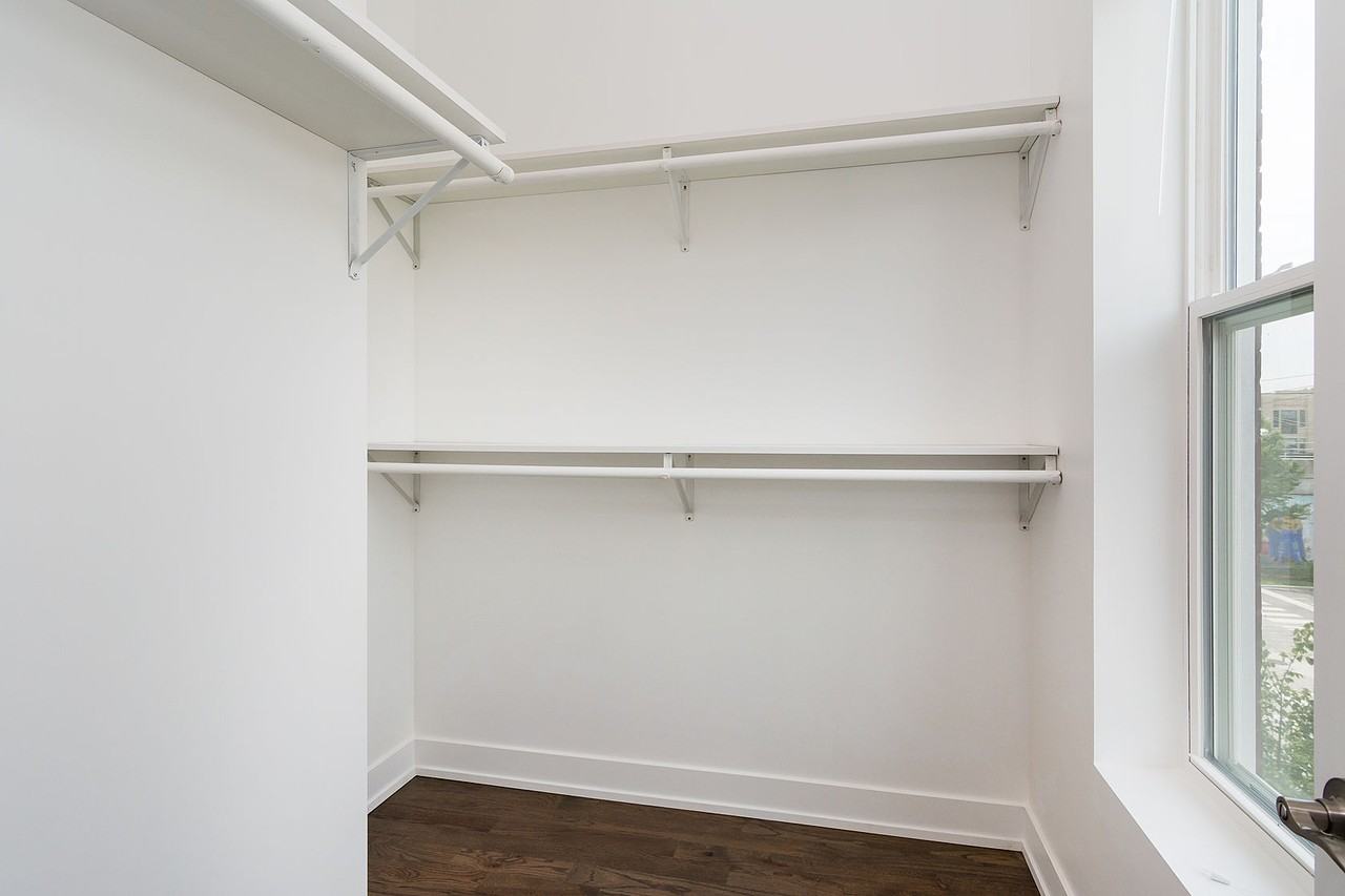 449 N Carpenter St #3F - Photo 5 of 7