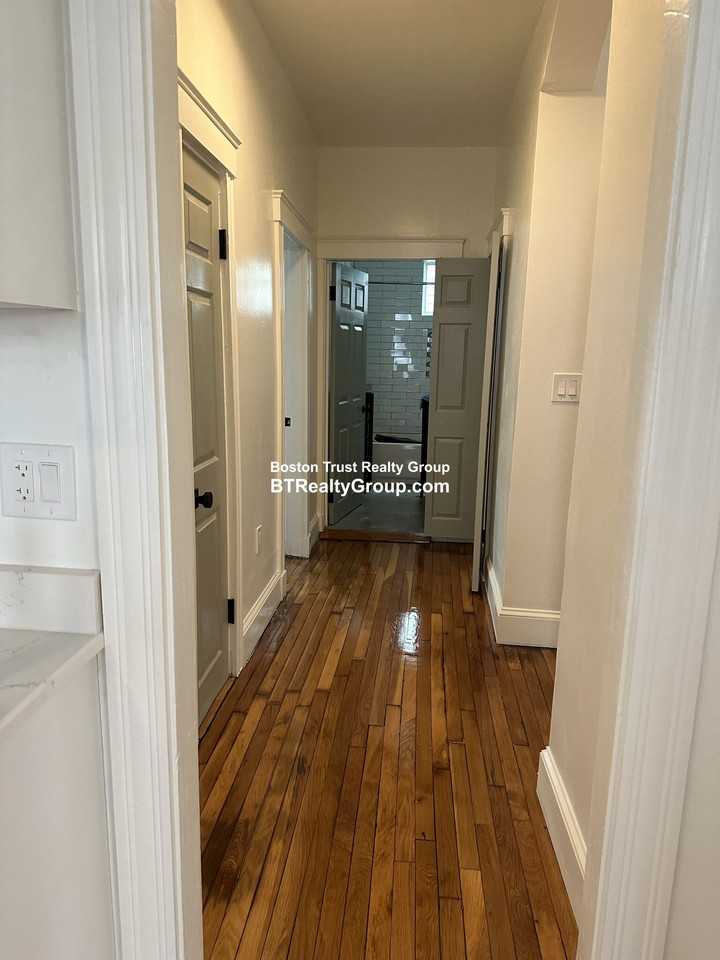 22 Hosmer St #1 - Photo 5 of 15