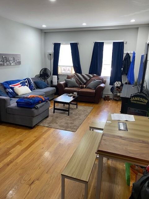 29 Maverick St #1 - Photo 3 of 7