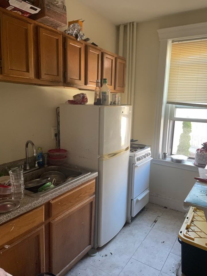 360 Riverway #14 - Photo 4 of 7