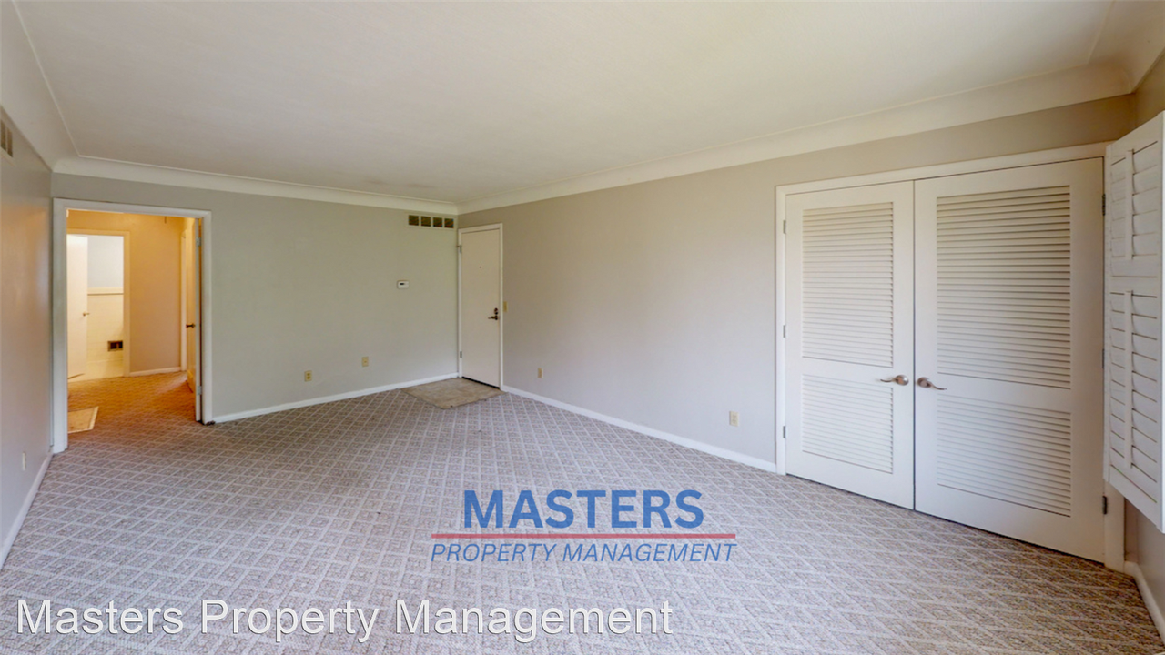 4057 W Bancroft St #3 - Photo 2 of 31
