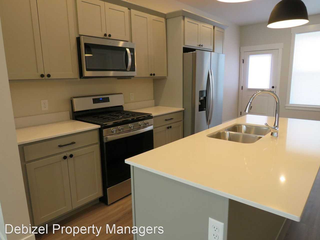 1694 St George Blvd - Photo 2 of 19