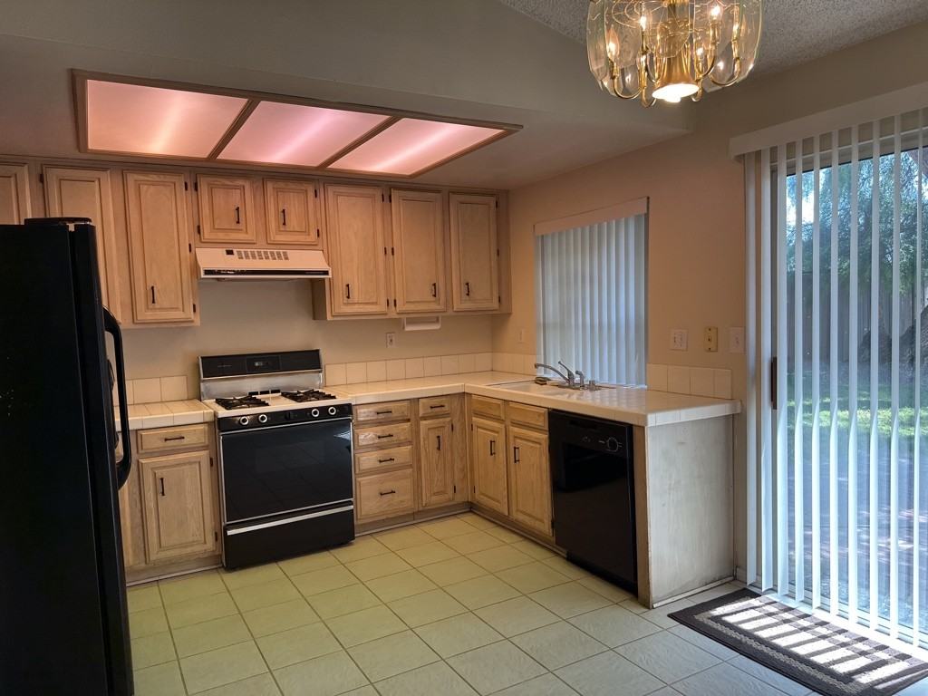 3032 Chablis Ave - Photo 2 of 11