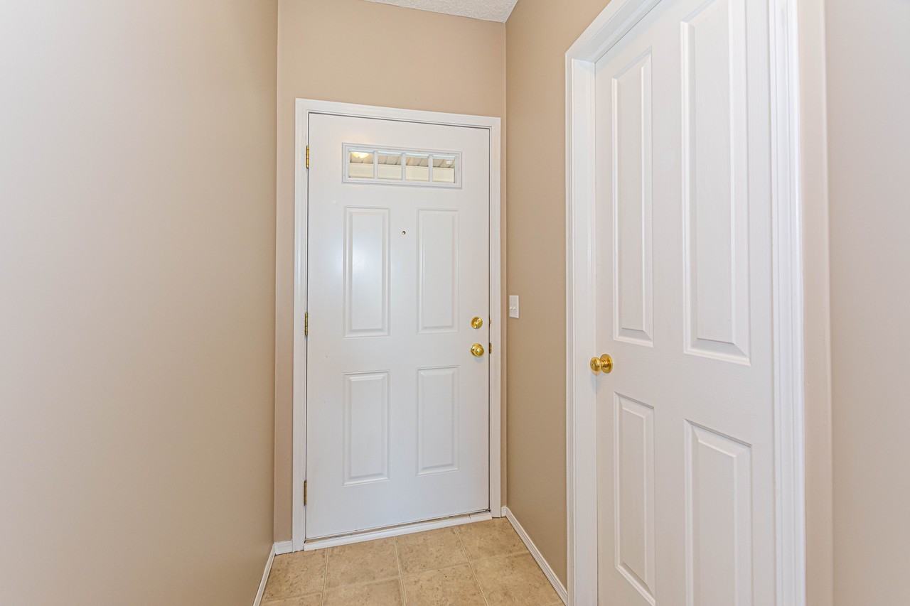 20 Bothwell Place - Photo 3 of 31