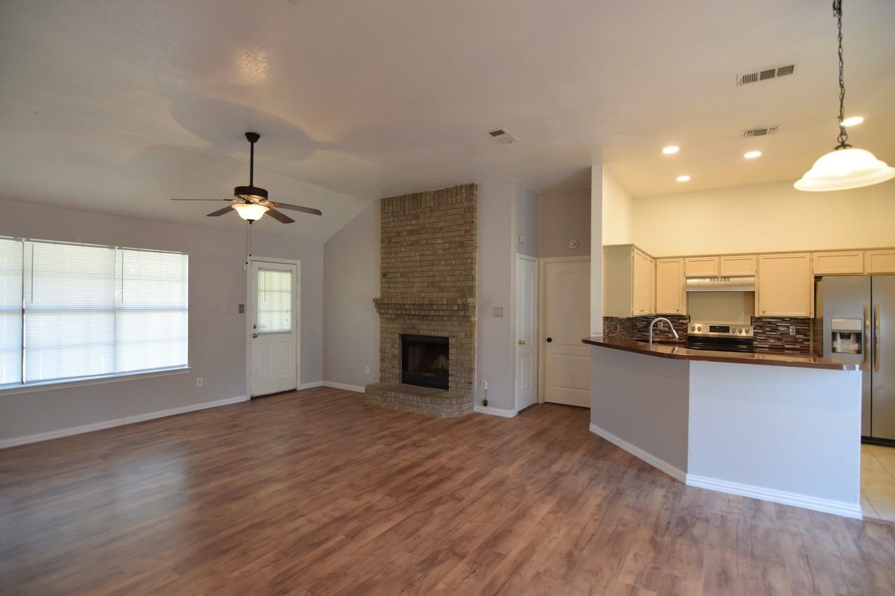 4304 Teal Dr - Photo 6 of 21