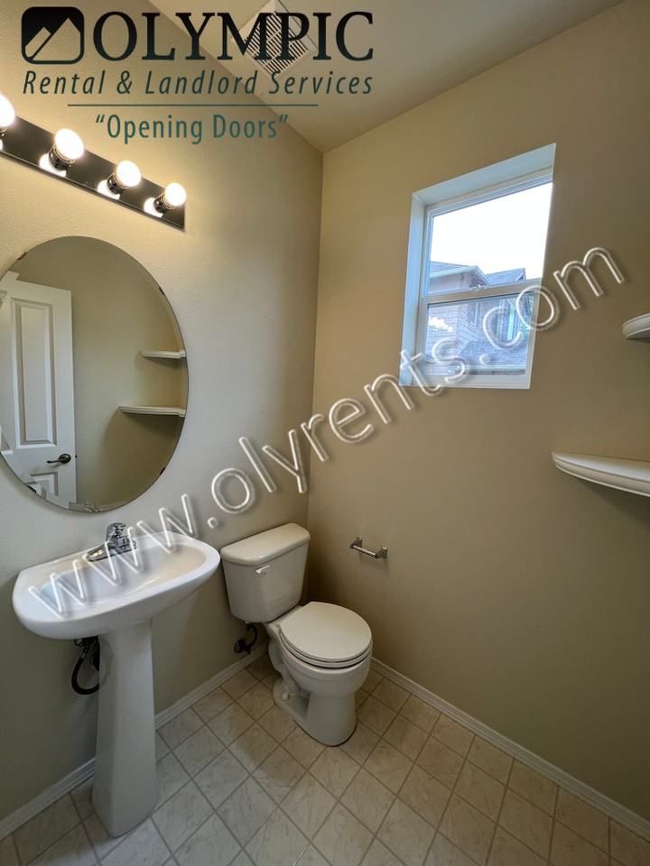 8537 Fortman Dr Ne - Photo 6 of 30
