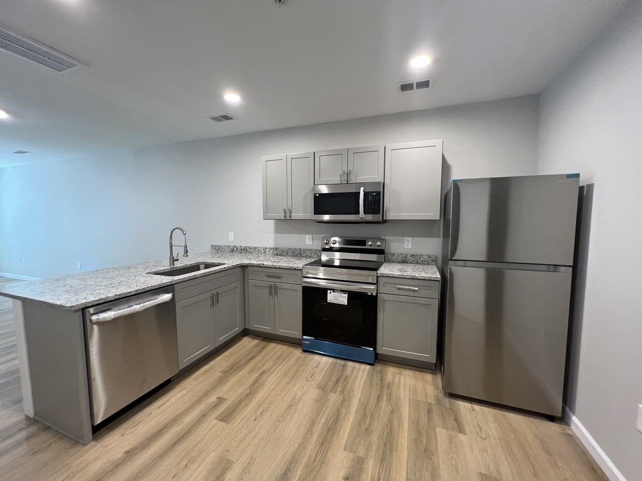 5739 Salvo St Unit B9 - Photo 2 of 6