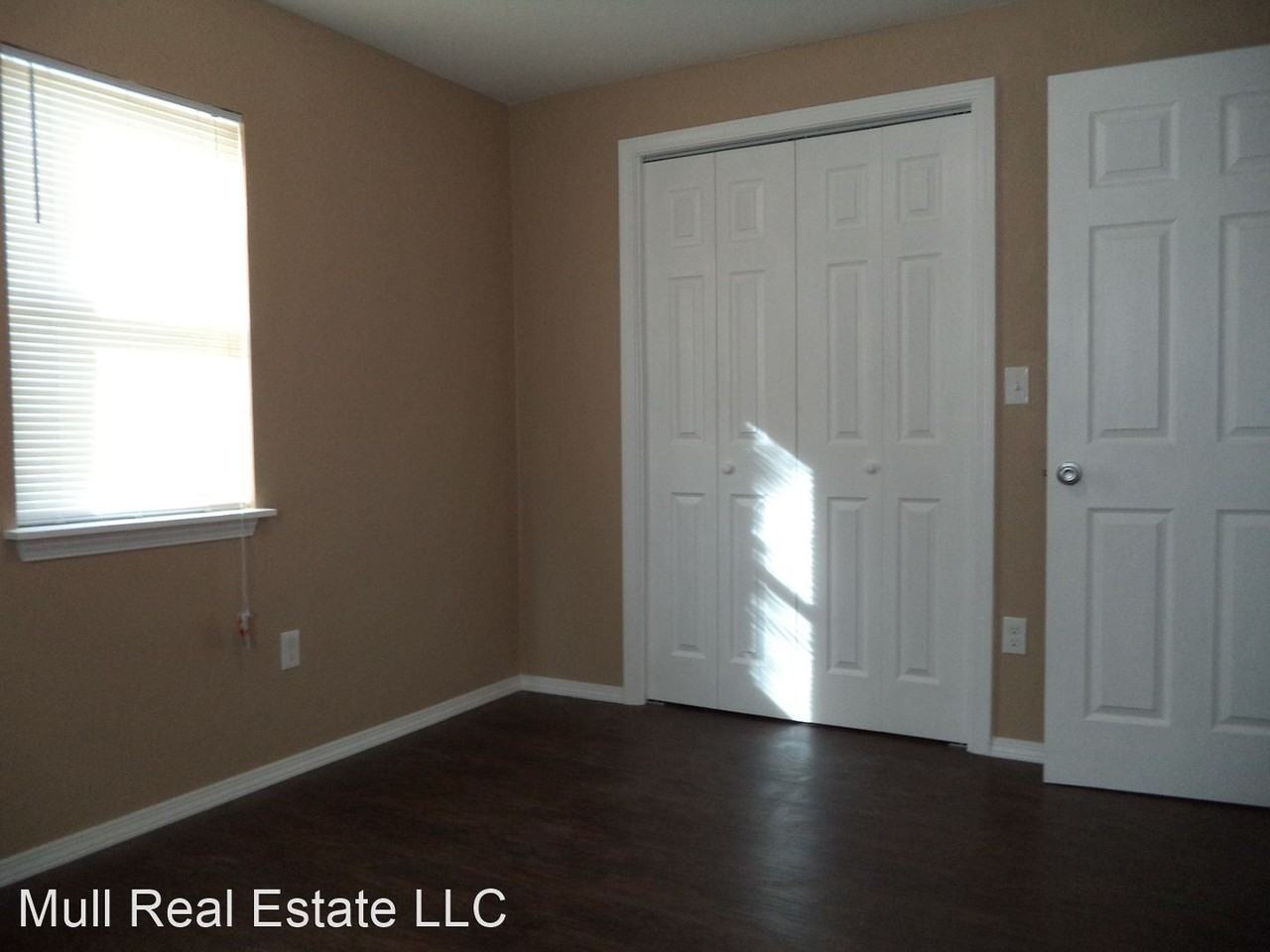 1830 S Stonewall Ave - Photo 3 of 20