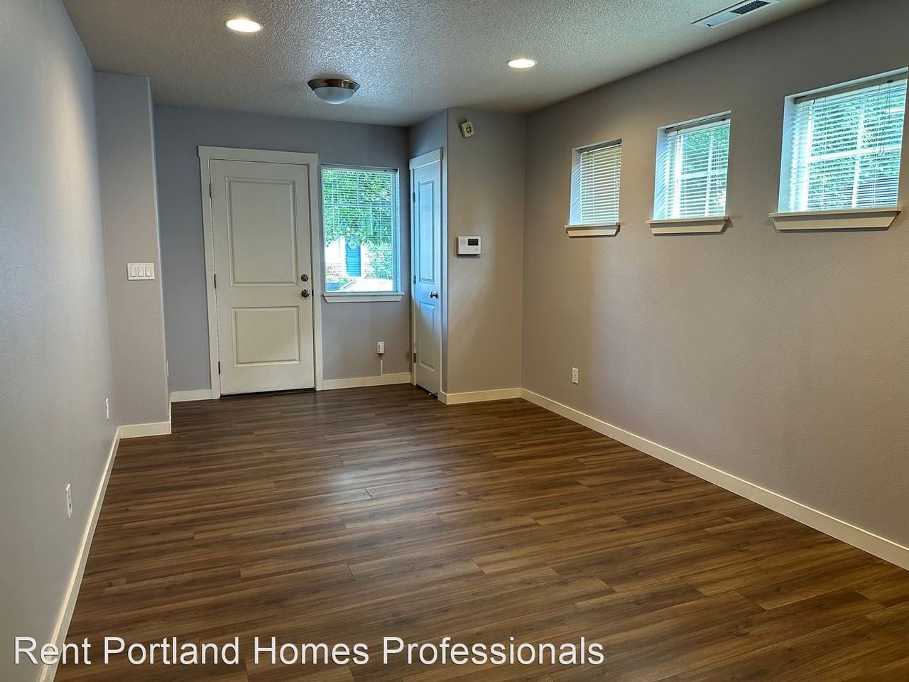 985 Nw 1st Ave - Photo 3 of 22