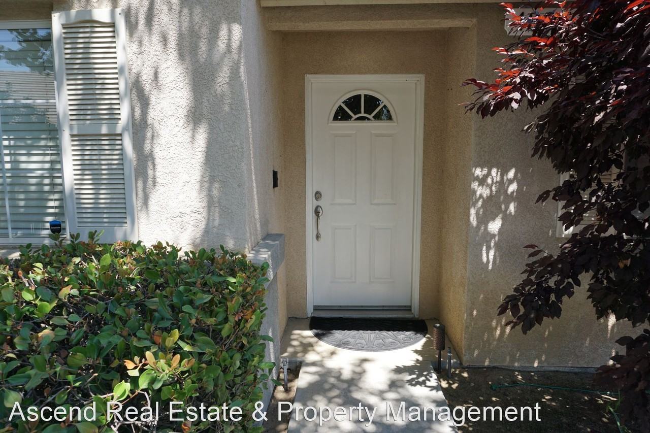 4305 Ascot Park Way - Photo 3 of 17