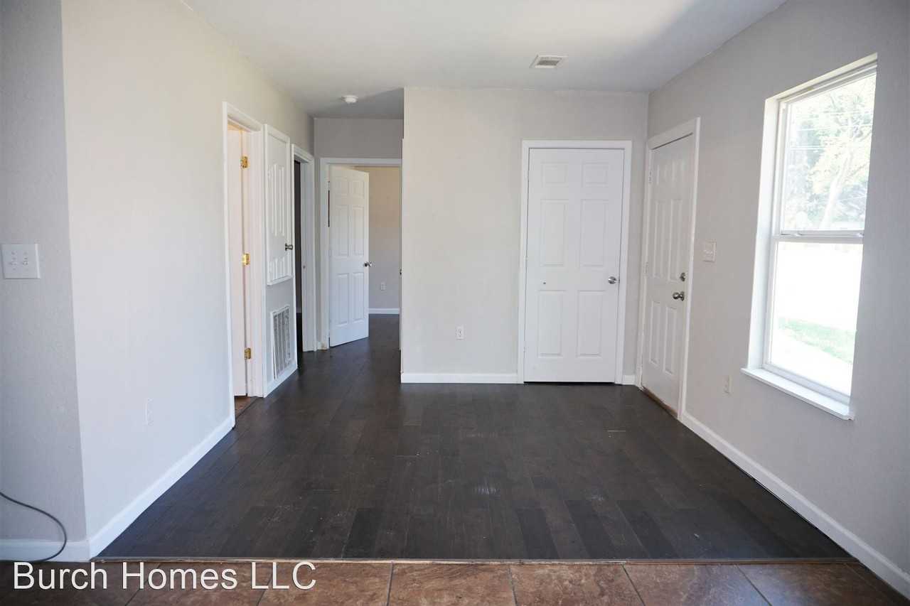 600 E Word Ave - Photo 2 of 10