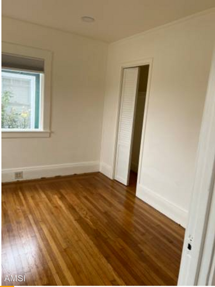 283 Toler Ave - Photo 3 of 11