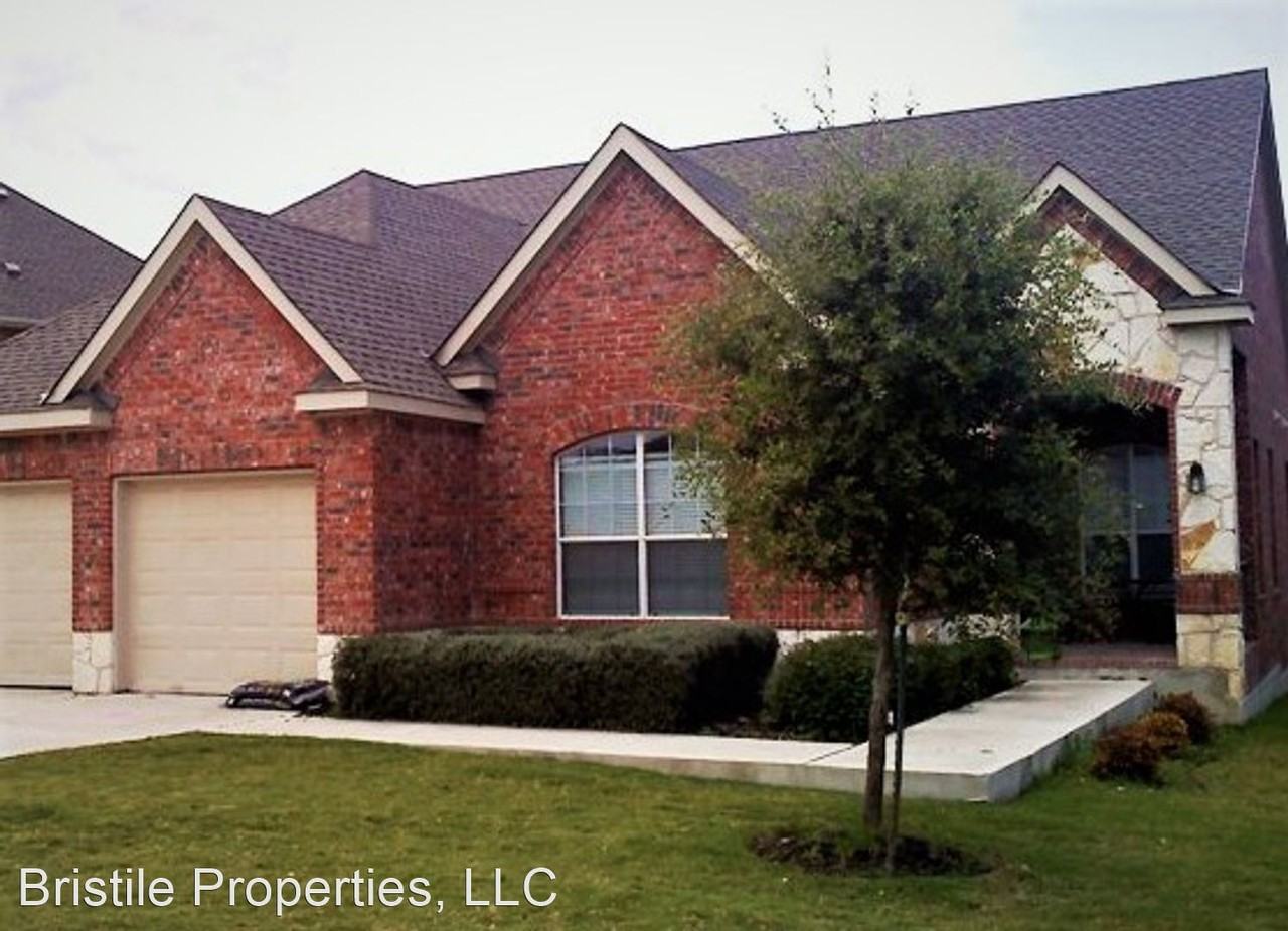 3912 Harvey Penick Dr - Photo 2 of 9