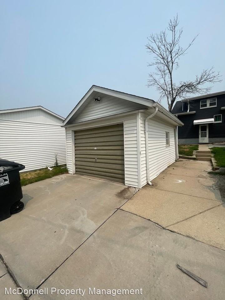 2512 Avenue Of The Cities - Photo 3 of 14