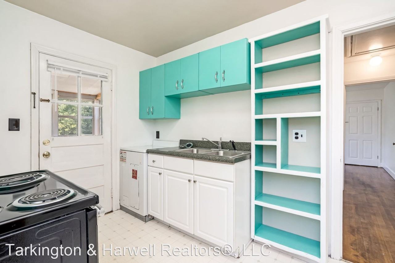 2216 & 2218 Castleman Dr - Photo 3 of 10