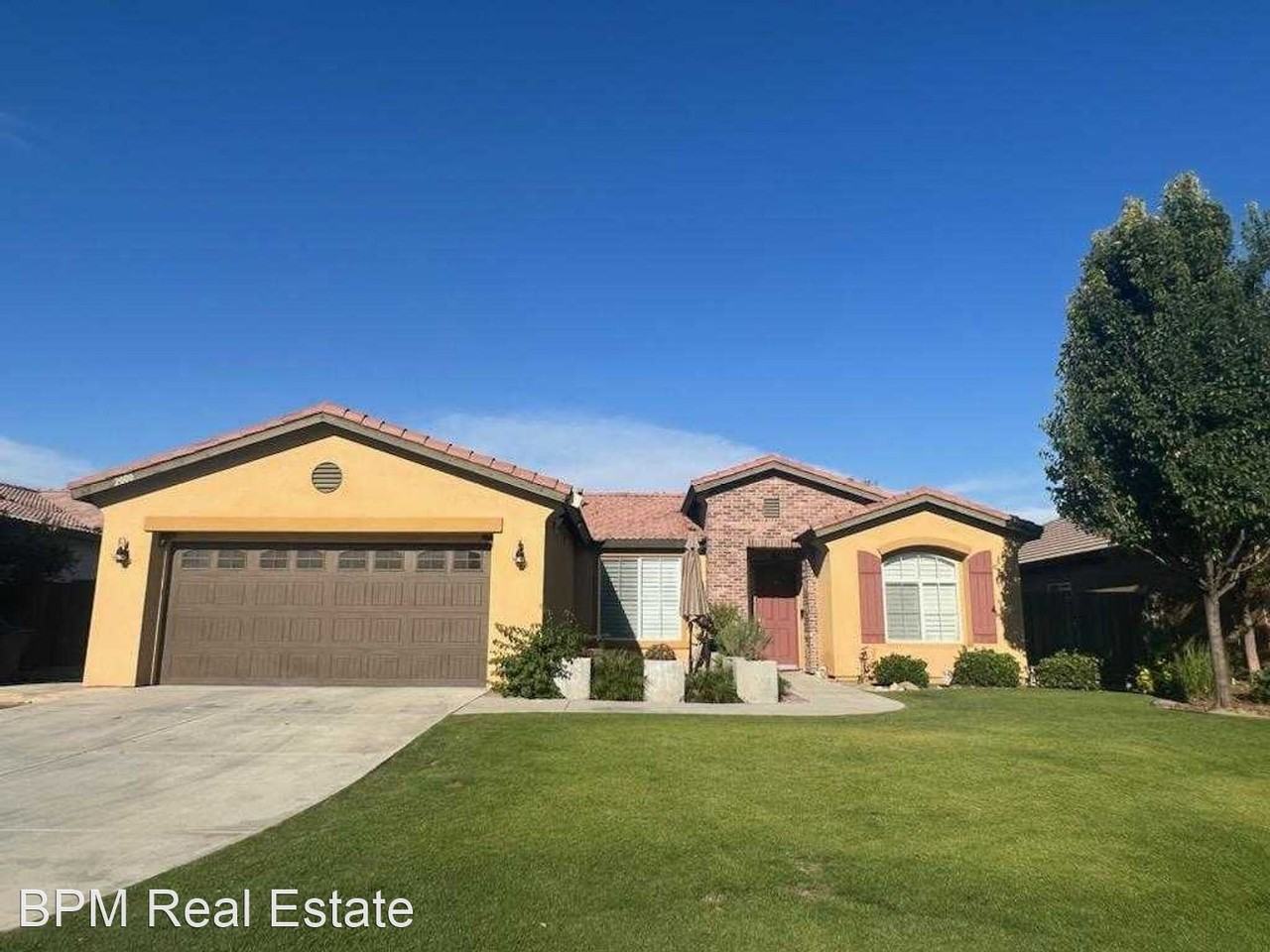 2000 Suncrisp Ln, Greenacres, CA 93312 3 Bedroom House for 2,200/month