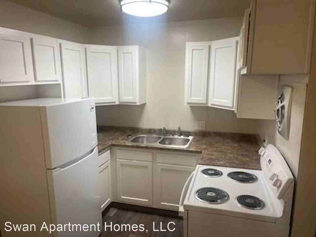 All one level, private entry units! - Photo 2 of 8