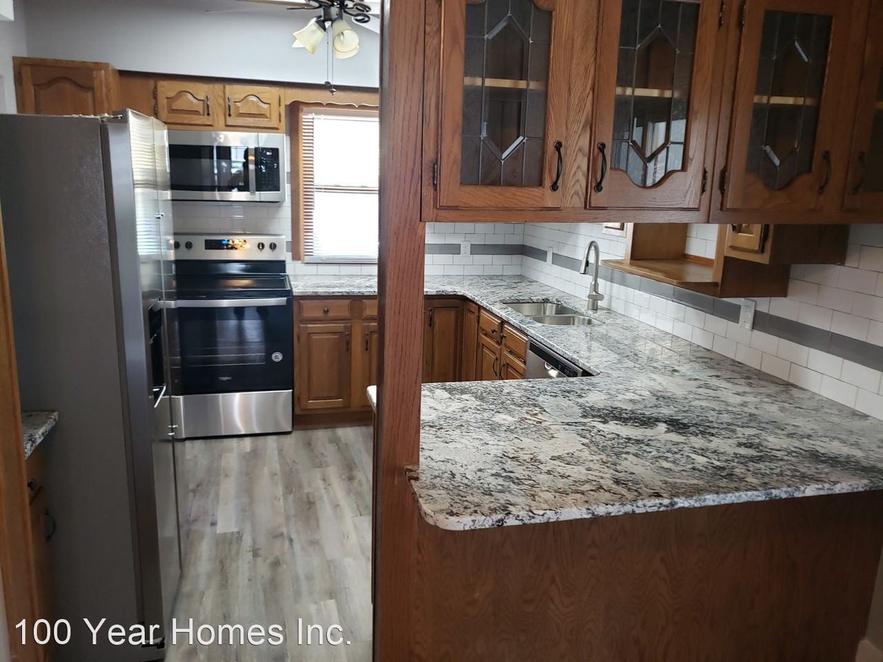 5820 William St - Photo 2 of 18