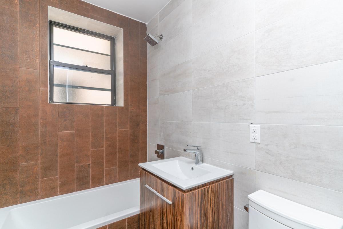 1369 Saint Johns Pl #5a - Photo 2 of 8