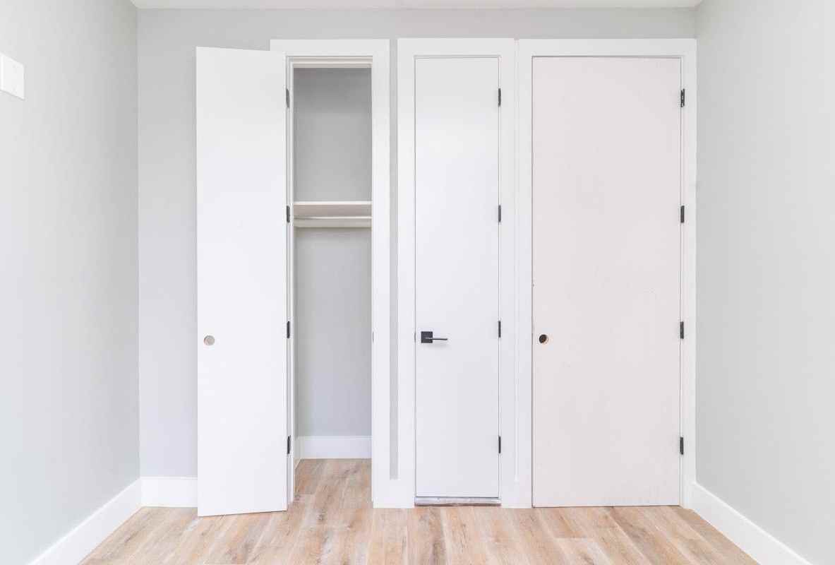 1369 Saint Johns Pl #5a - Photo 5 of 8