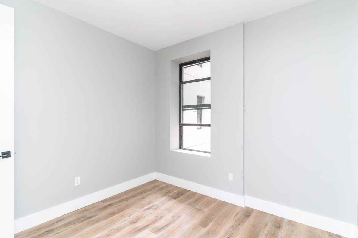 1369 Saint Johns Pl #5a - Photo 6 of 8