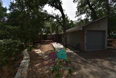 17719 Silver Pine Dr - Photo 3 of 16