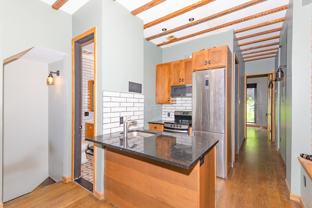194 Montrose Ave #1R - Photo 1 of 1