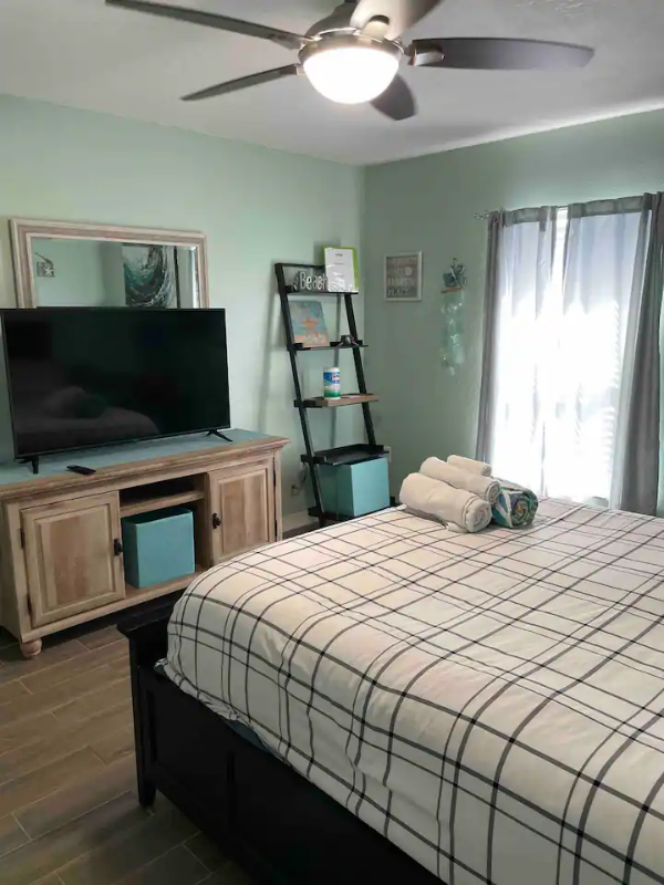 4956 Fiske Cir - Photo 2 of 13