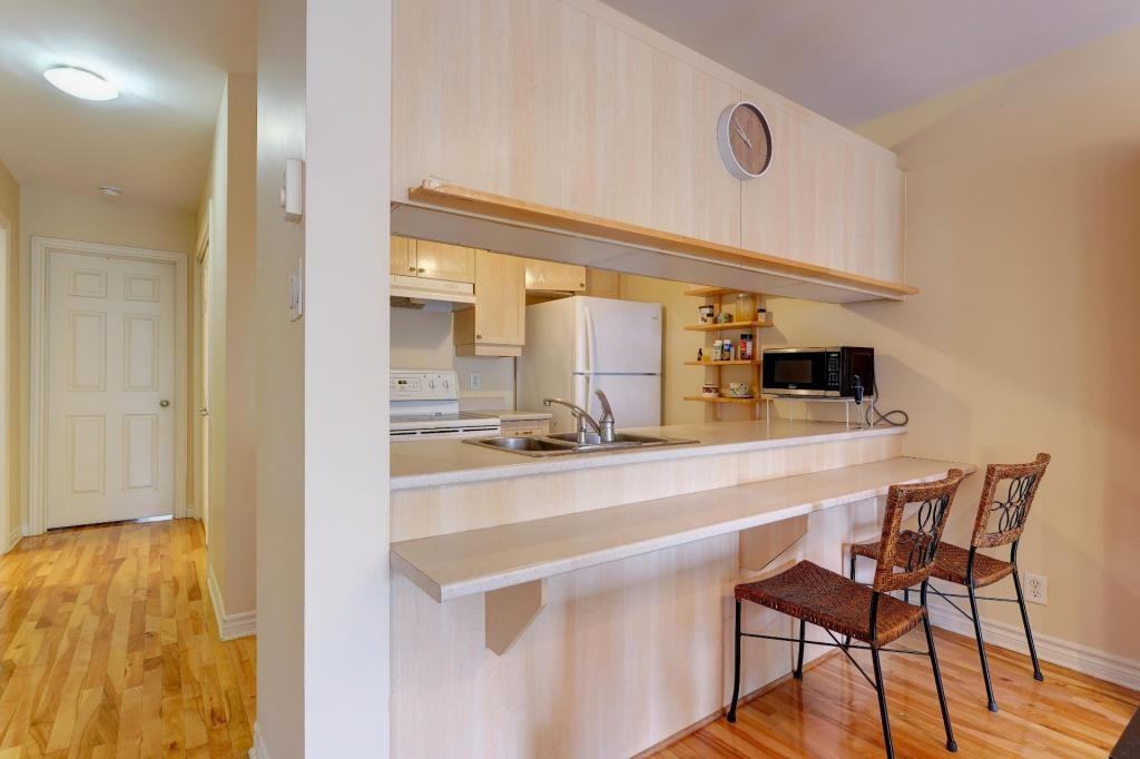 1525 Rue Saint-Jacques #5 - Photo 3 of 10