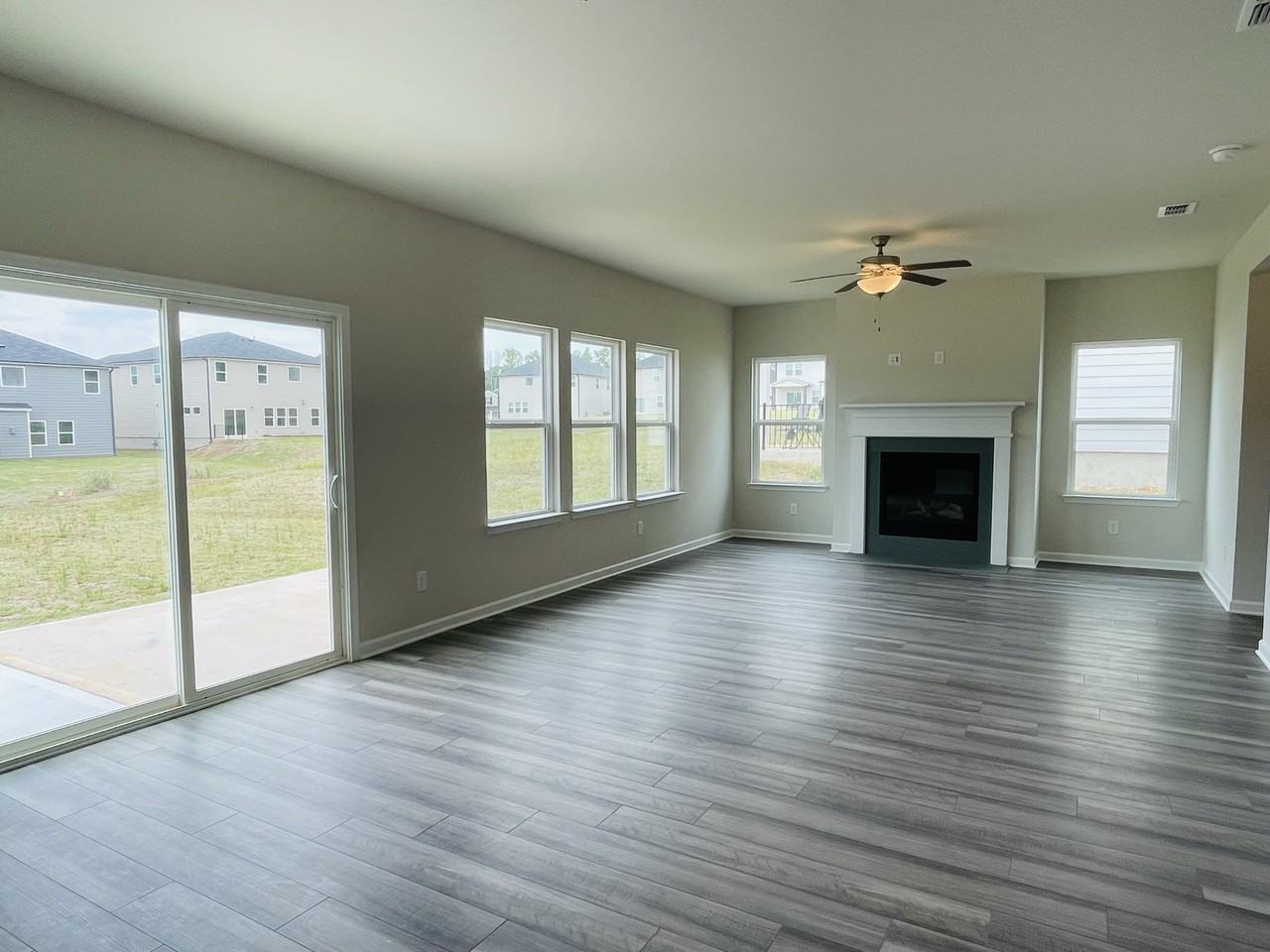 5950 Green Ash Ct #1 - Photo 6 of 11