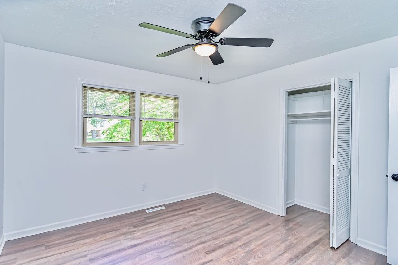 200 Lanewood Dr #1 - Photo 6 of 17