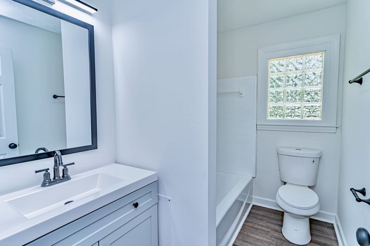 200 Lanewood Dr #1 - Photo 7 of 17
