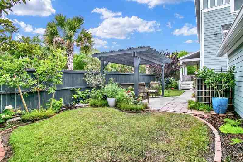 1347 Appling Dr - Photo 3 of 14
