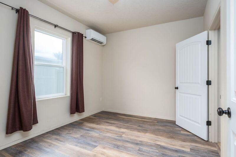 105 S Tweedt Pl - Photo 6 of 12
