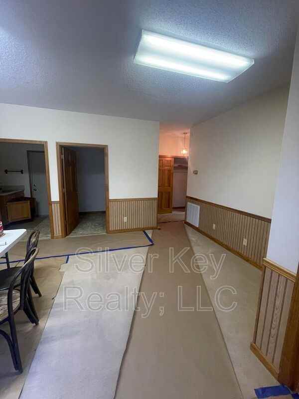 135 S Main St - Photo 3 of 6