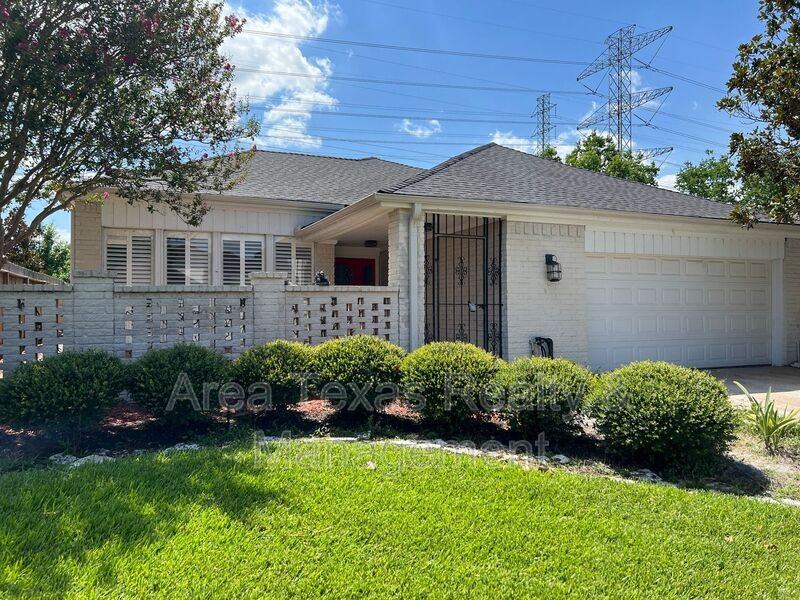 15 Bendwood Dr - Photo 2 of 26