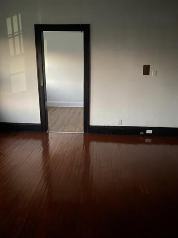 1442 W 101st St - Photo 3 of 7