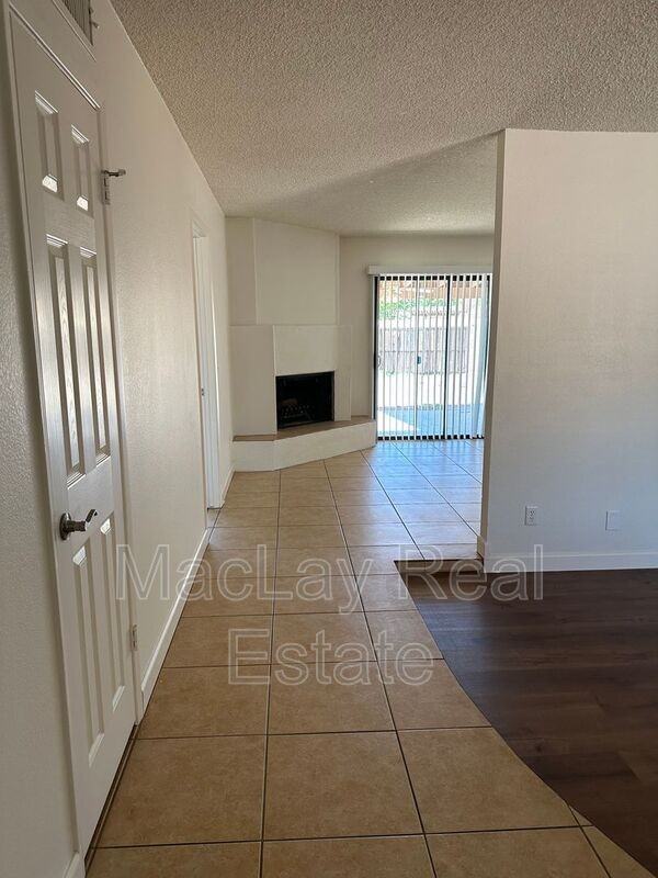 1221 E Watson Dr - Photo 7 of 24