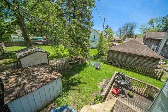 121 Church St Se - Photo 3 of 15