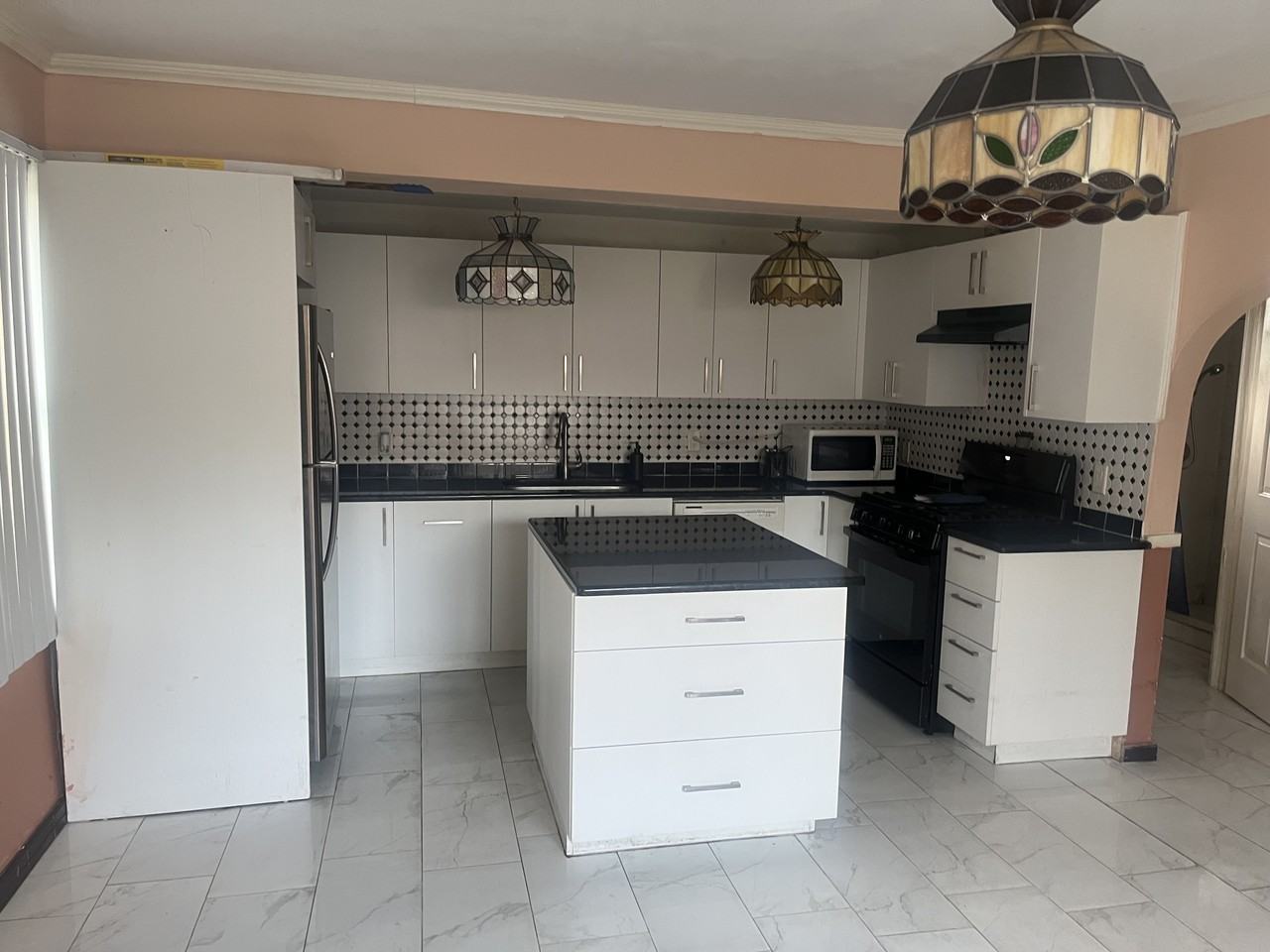 517 Oak St #NA - Photo 2 of 5